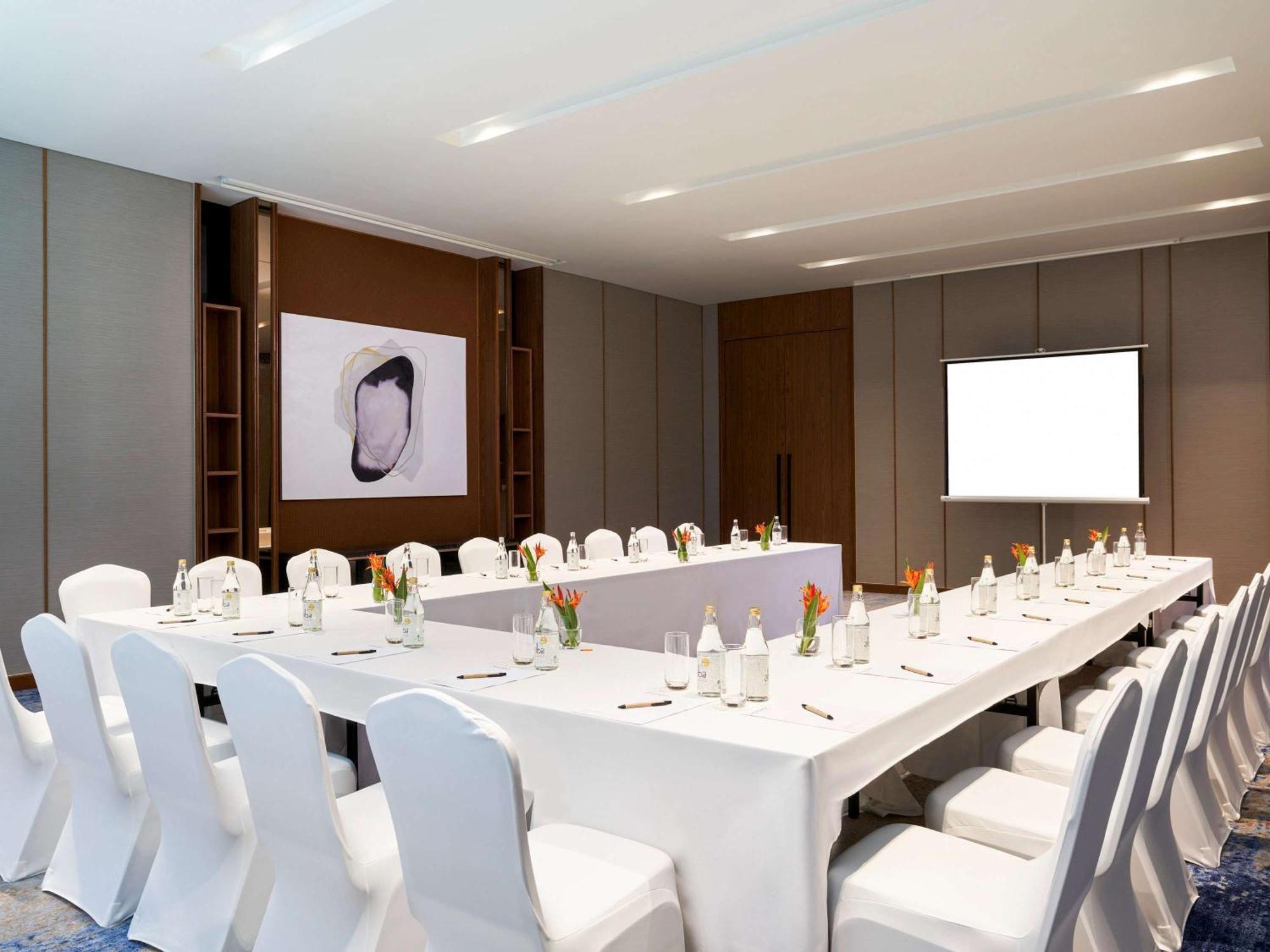 Moevenpick Villas & Residences Phu Quoc Exterior foto Meeting room