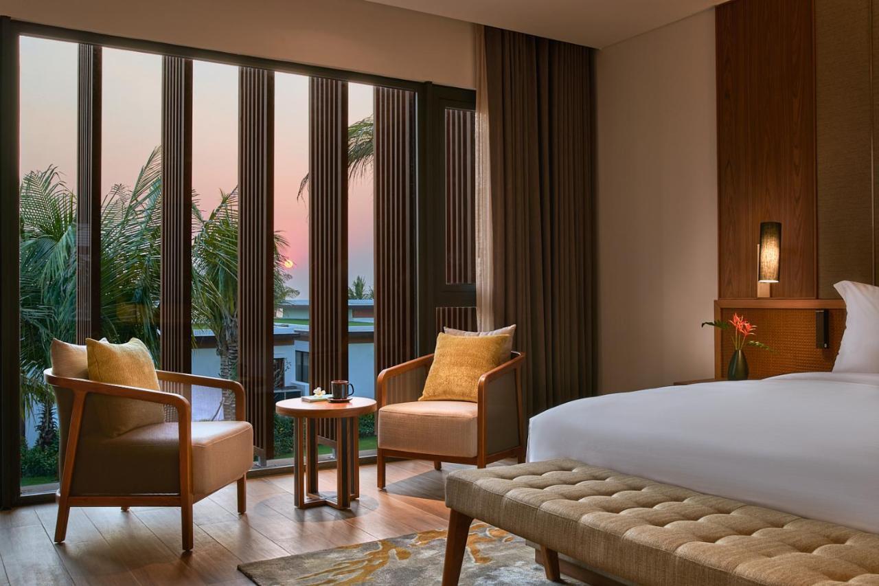 Moevenpick Villas & Residences Phu Quoc Exterior foto A guest room at the hotel